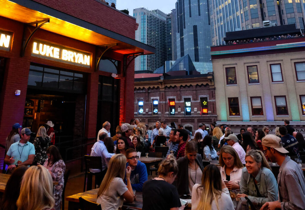 LUKE'S ROOFTOP