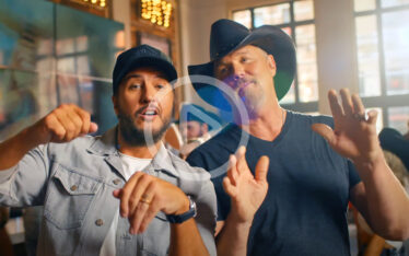 Trace Adkins “Where The Country Girls At"